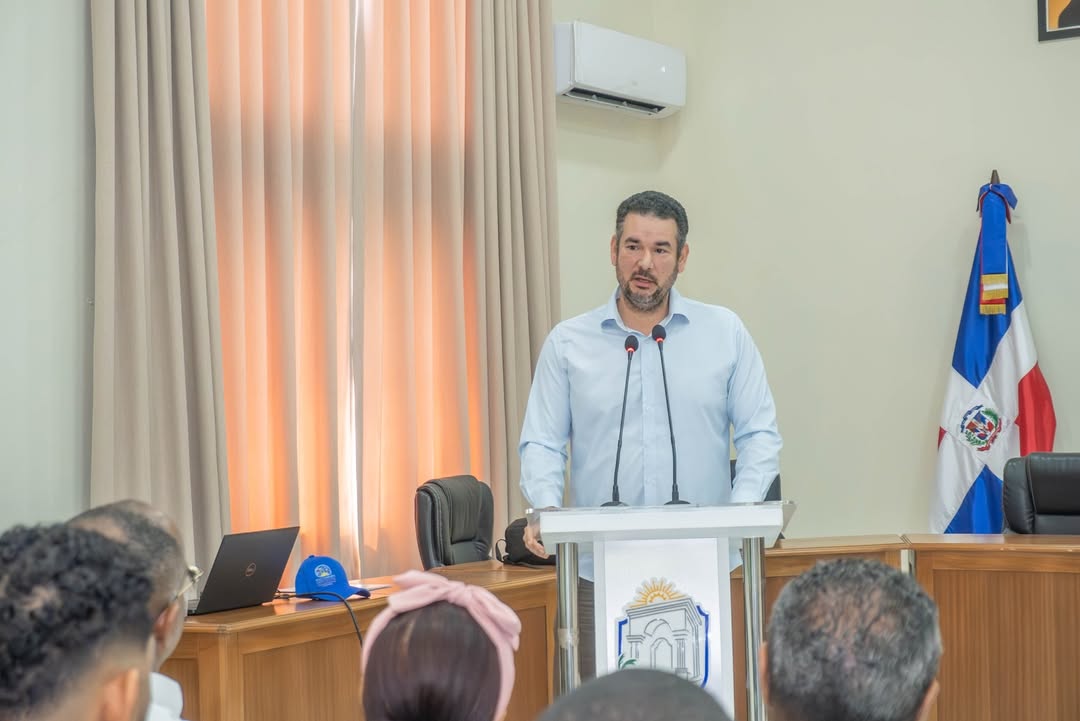 Realizan vista pública sobre proyecto de saneamiento en Boca Chica